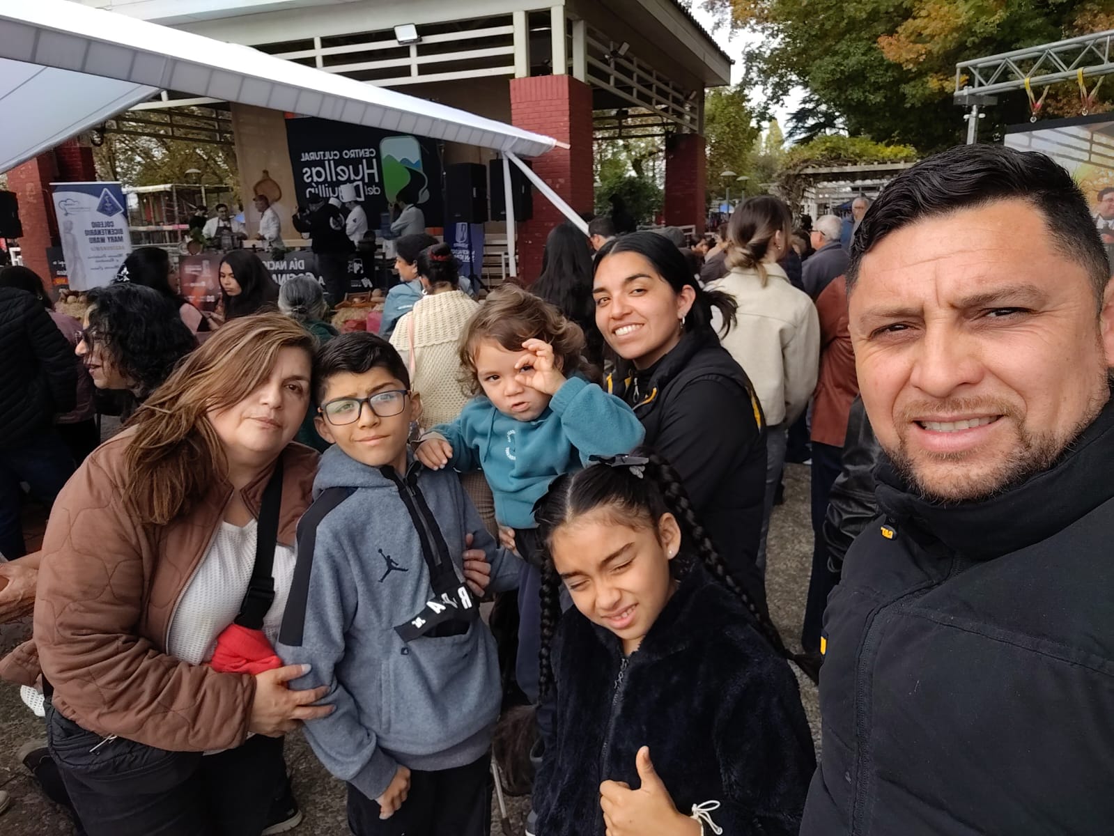 Entre aromas de cocina chilena y abrazos de familia!! ♥️
David Mondaca Navarro